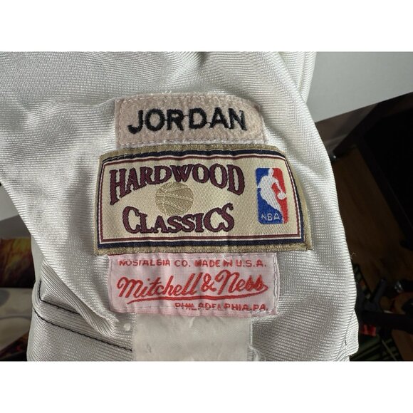 Mitchell And Ness Hardwood MICHAEL JORDAN Bulls/Bullets 23 Split Jersey SZ XL - Picture 6 of 12